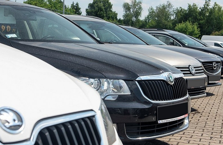 W trzy kwartały fiskus sprzedał 3,5 tys. aut zabranych pijanym kierowcom